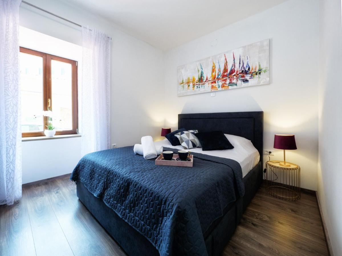Arena Delight Studio Apartments Пула Экстерьер фото